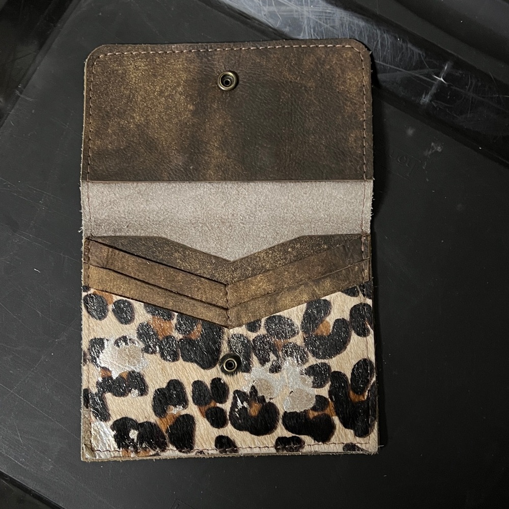 Keep It Gypsy Cowhide Fringe Crossbody Bag and wallet - Picture 10 of 11